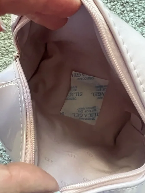 Dior Blush Pink Ceramic CD Logo Trinket Box - Picture 9 of 9